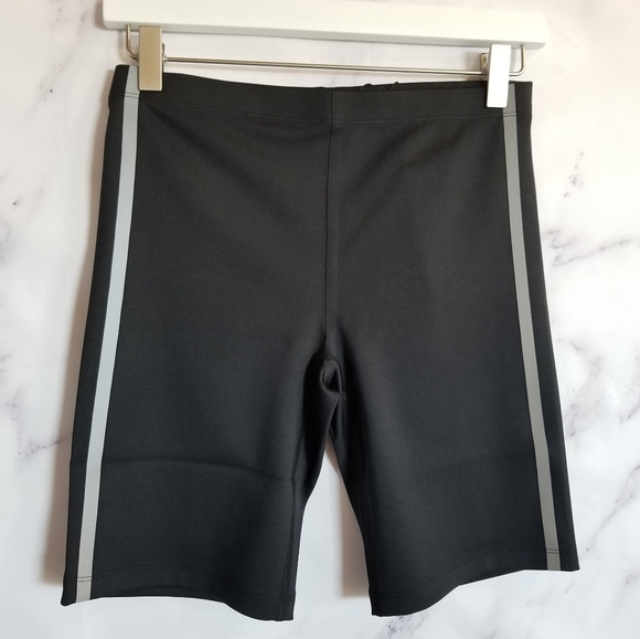 THEORY Black Biker Shorts Medium - Picture 3 of 13